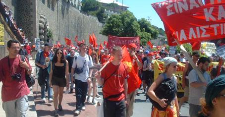 Another banner at G8 protest in Genoa